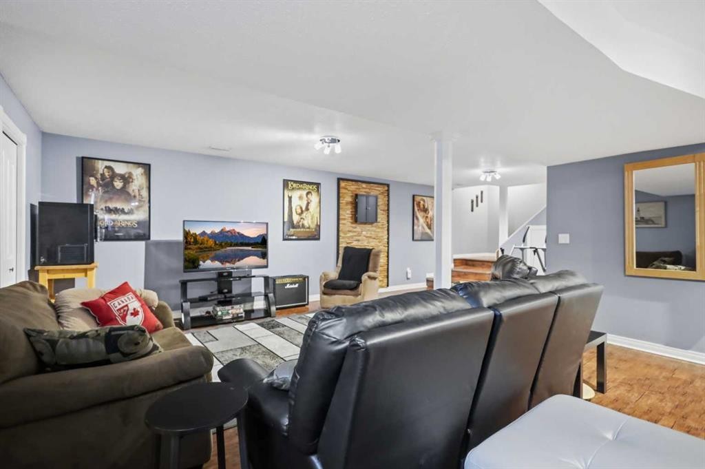 31 Willow Crescent, Lacombe, AB - Indoor