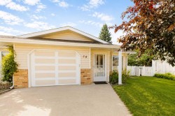 28 Dale Close Red Deer, AB T4R 2L4