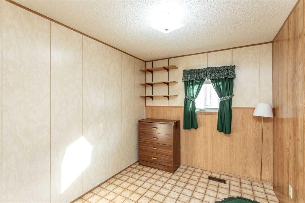 44A-5500 Womacks Road, Blackfalds, AB