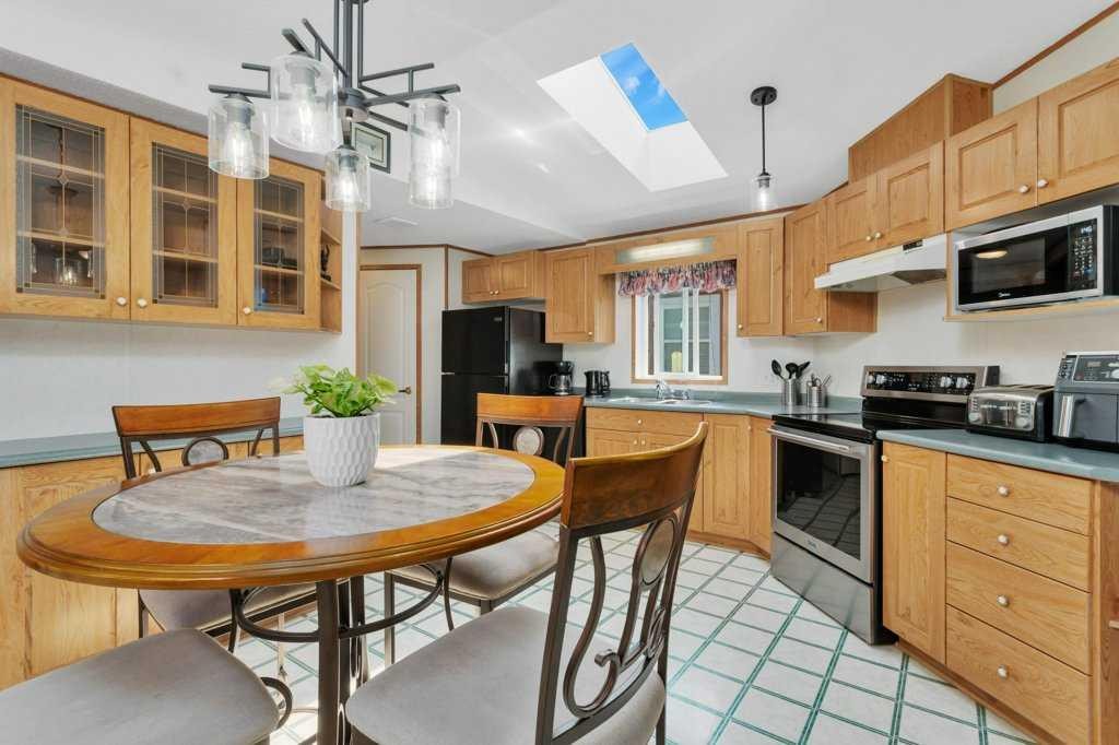 212 Willow Place, Benalto, AB