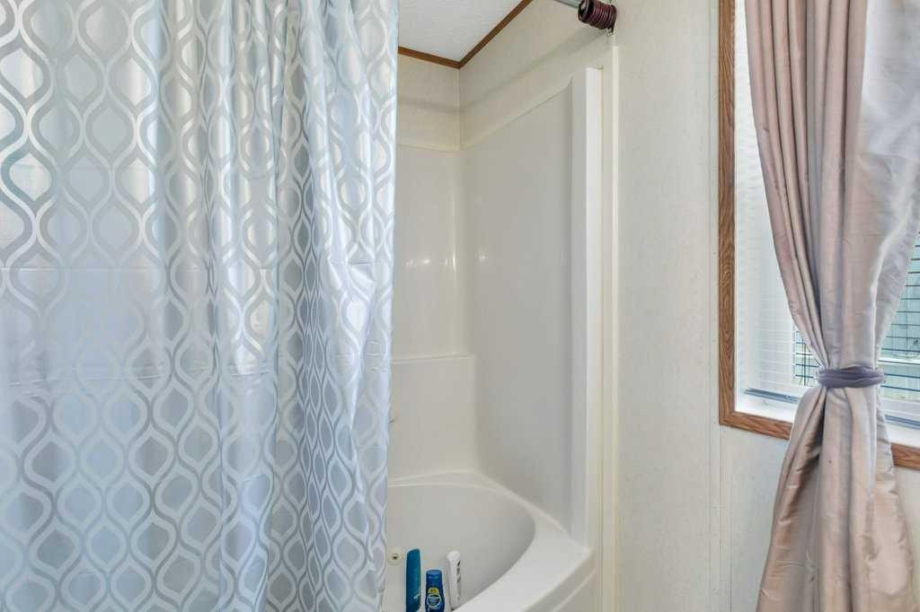 212 Willow Place, Benalto, AB