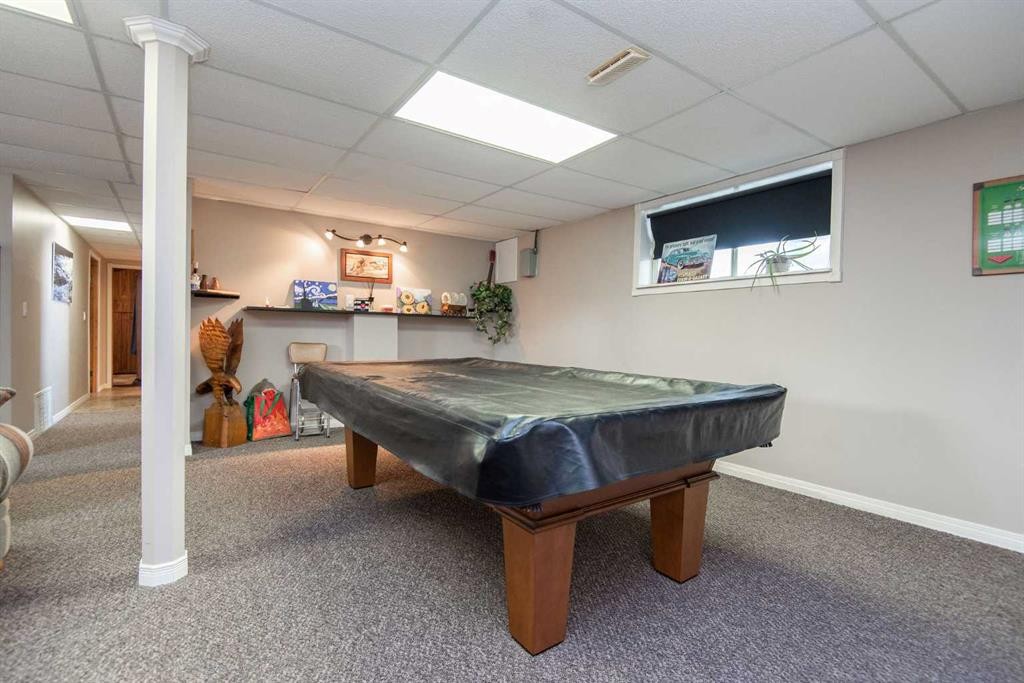 4606 51 Avenue, Bentley, AB - Indoor Photo Showing Other Room