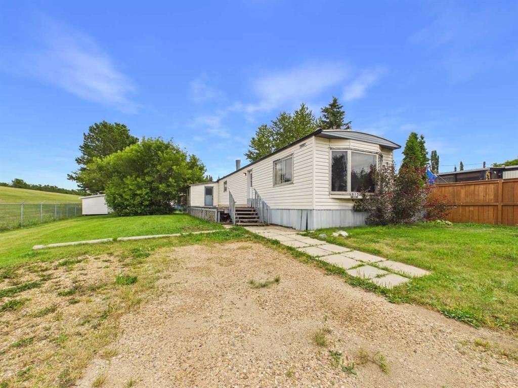 D12-5500 Womacks, Blackfalds, AB