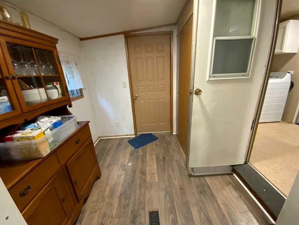 25 Mobile Drive Ne, Three Hills, AB