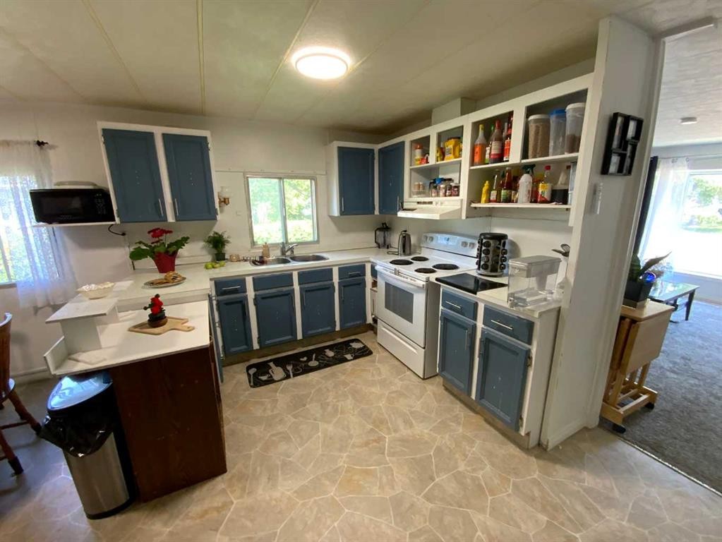 25 Mobile Drive Ne, Three Hills, AB