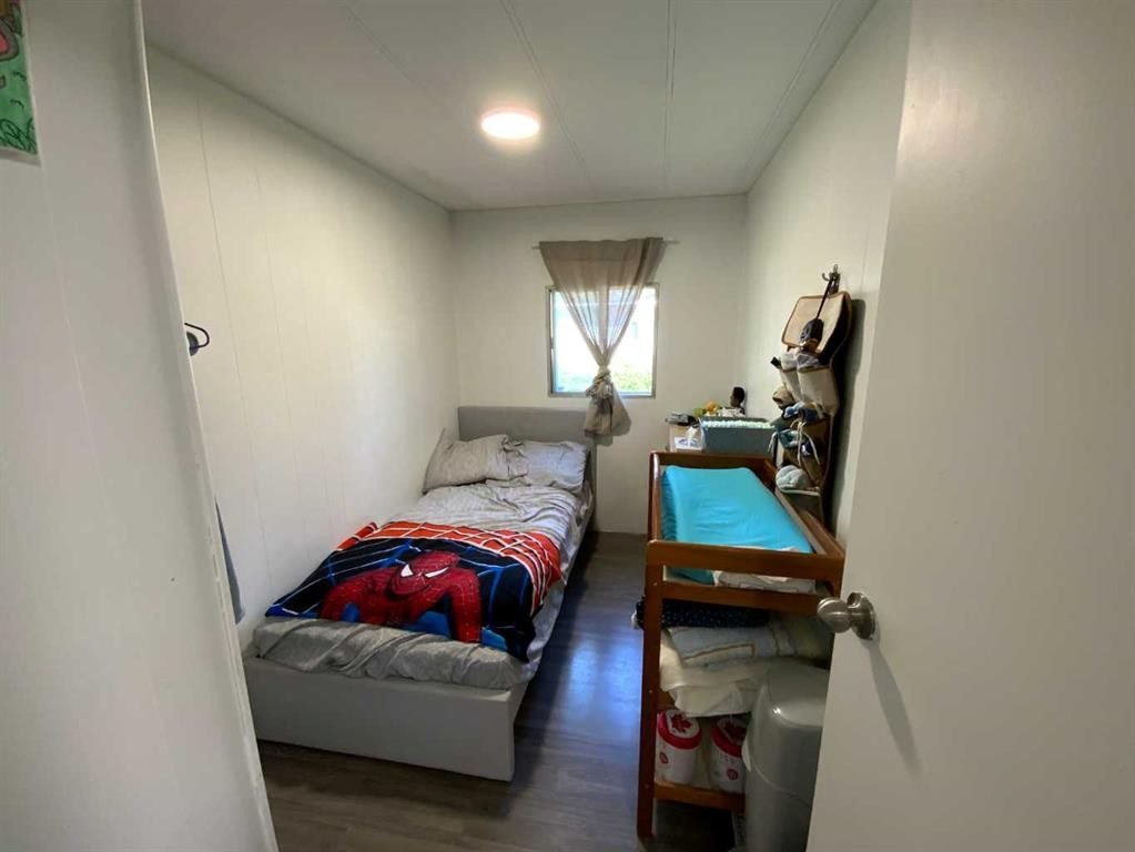 25 Mobile Drive Ne, Three Hills, AB