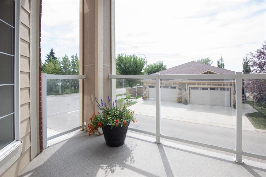 226-6 Michener Boulevard, Red Deer, AB - Outdoor With Exterior