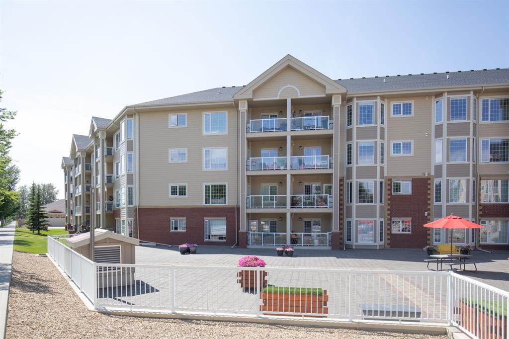 226-6 Michener Boulevard, Red Deer, AB - Outdoor With Facade