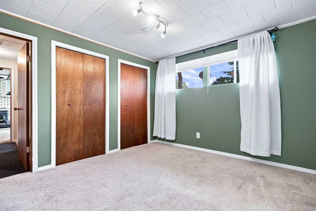 4310 54 Avenue, Olds, AB - Indoor