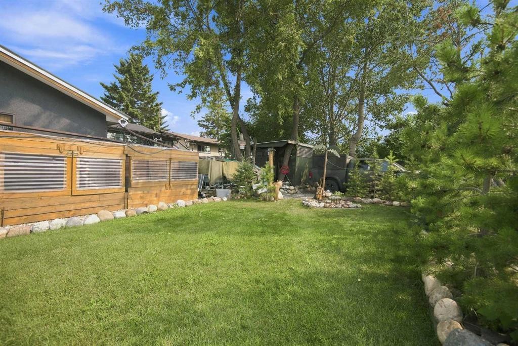 4310 54 Avenue, Olds, AB - Outdoor