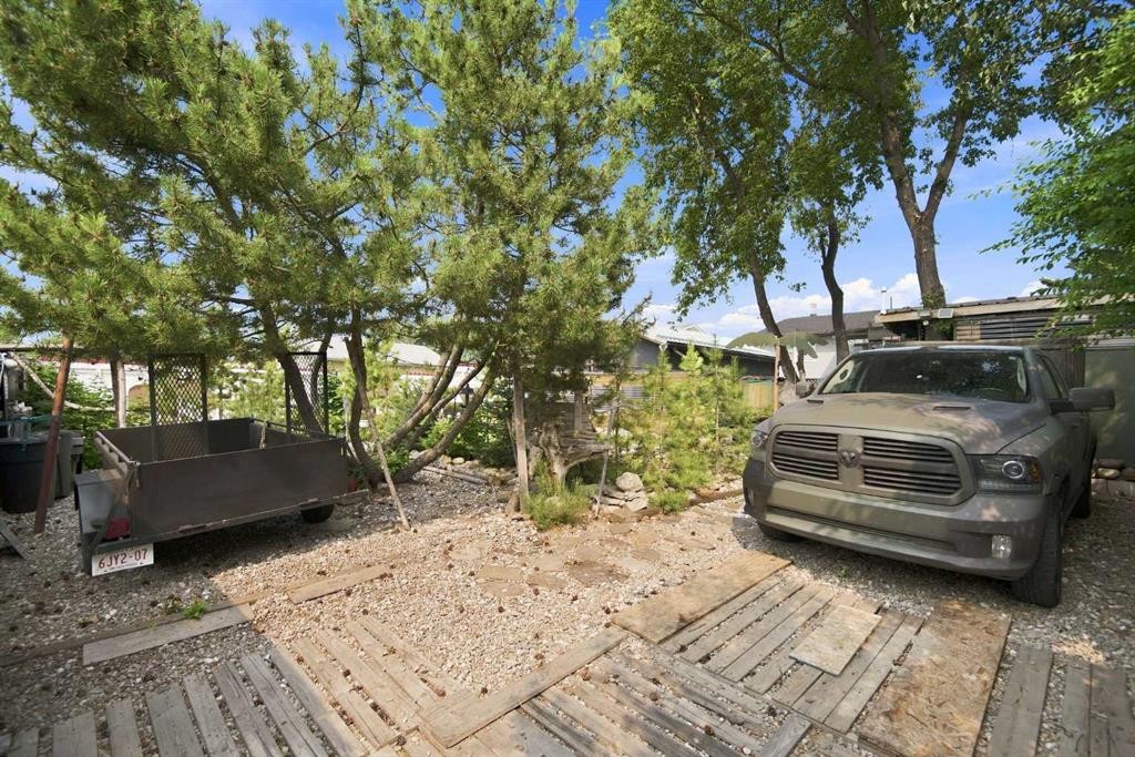 4310 54 Avenue, Olds, AB - Outdoor