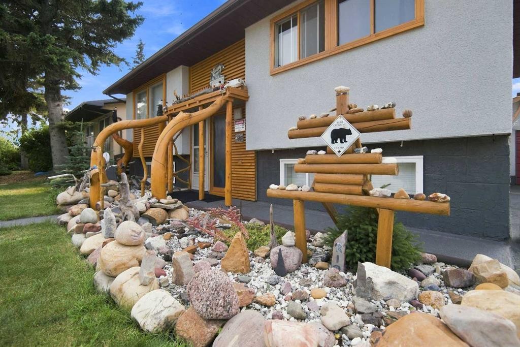 4310 54 Avenue, Olds, AB - Outdoor