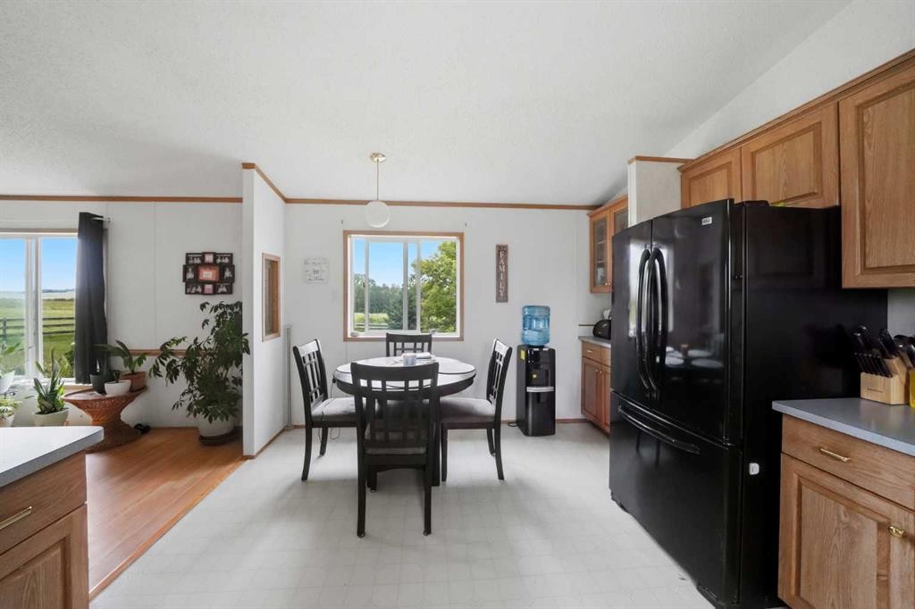 35219 Range Road 242, Rural Red Deer County, AB - Indoor