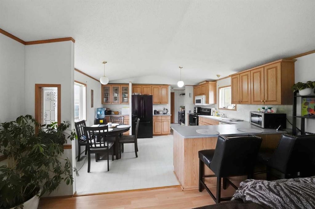 35219 Range Road 242, Rural Red Deer County, AB - Indoor