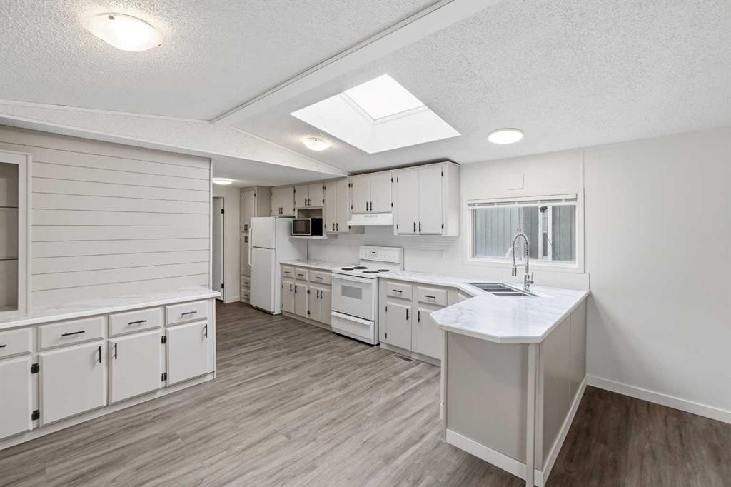 6960 63 Avenue, Red Deer, AB