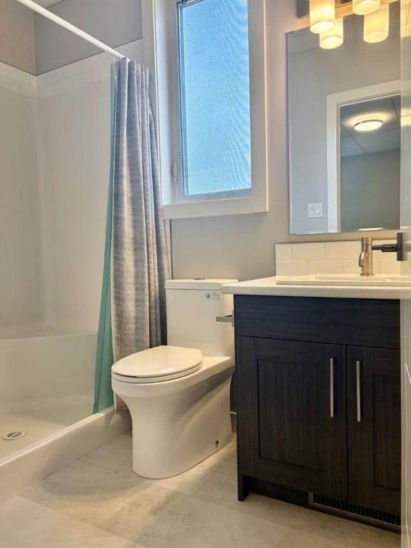 14-5110 48A Avenue, Camrose, AB - Indoor Photo Showing Bathroom