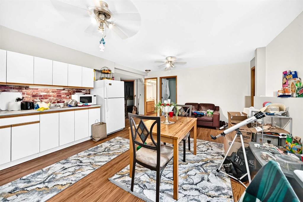 78 Drummond Avenue, Red Deer, AB - Indoor Photo Showing Other Room