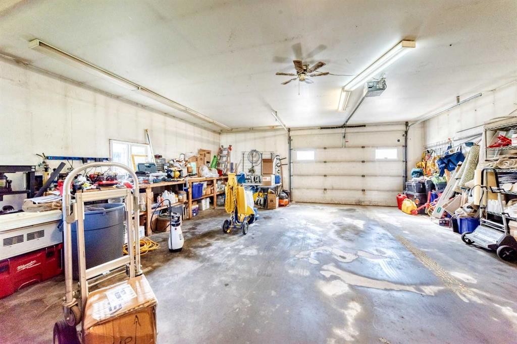 78 Drummond Avenue, Red Deer, AB - Indoor Photo Showing Garage