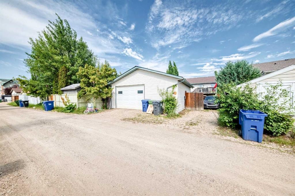 78 Drummond Avenue, Red Deer, AB - Outdoor
