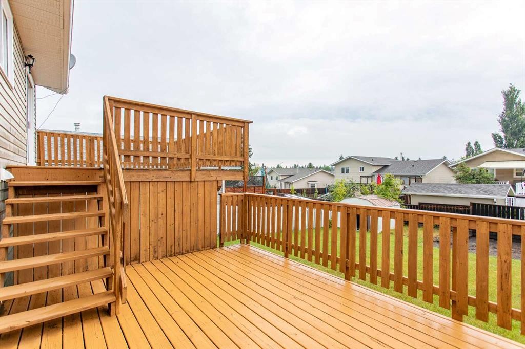 22 Bruns Crescent, Lacombe, AB - Outdoor With Deck Patio Veranda With Exterior
