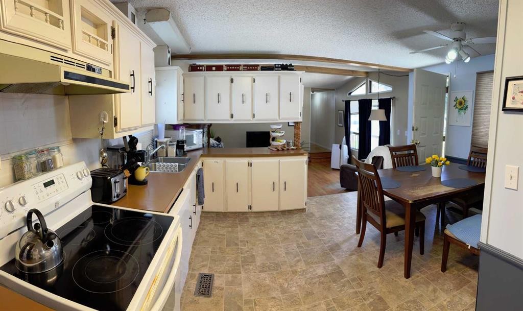 65 Parkside Drive, Red Deer, AB