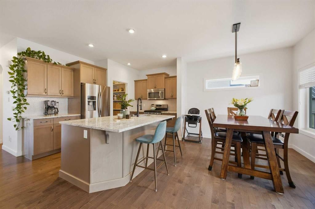10 Viceroy Crescent, Olds, AB - Indoor