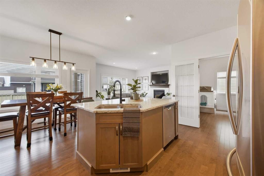 10 Viceroy Crescent, Olds, AB - Indoor