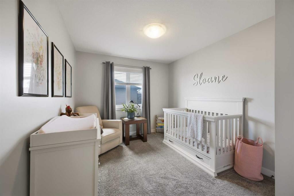 10 Viceroy Crescent, Olds, AB - Indoor Photo Showing Bedroom