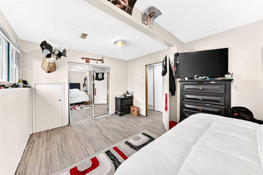 165 Wilson Crescent, Red Deer, AB - Indoor Photo Showing Bedroom