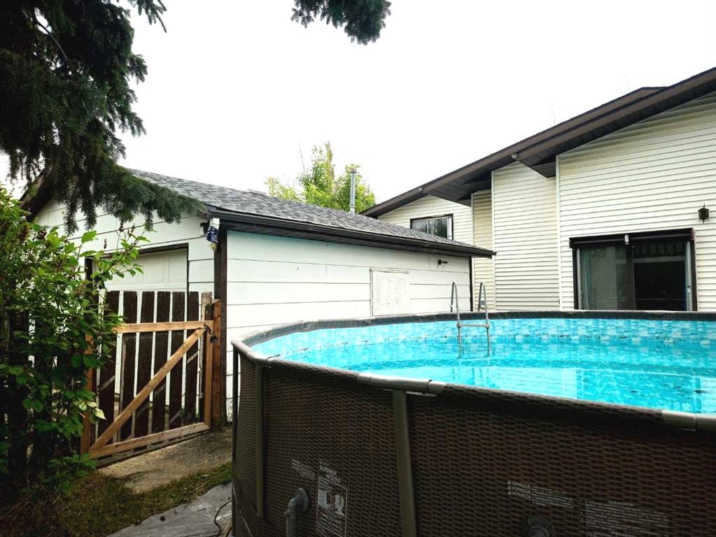 165 Wilson Crescent, Red Deer, AB - Outdoor With Exterior