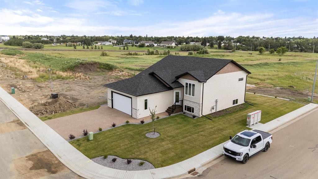 5737 55 Avenue, Camrose, AB - Outdoor With View