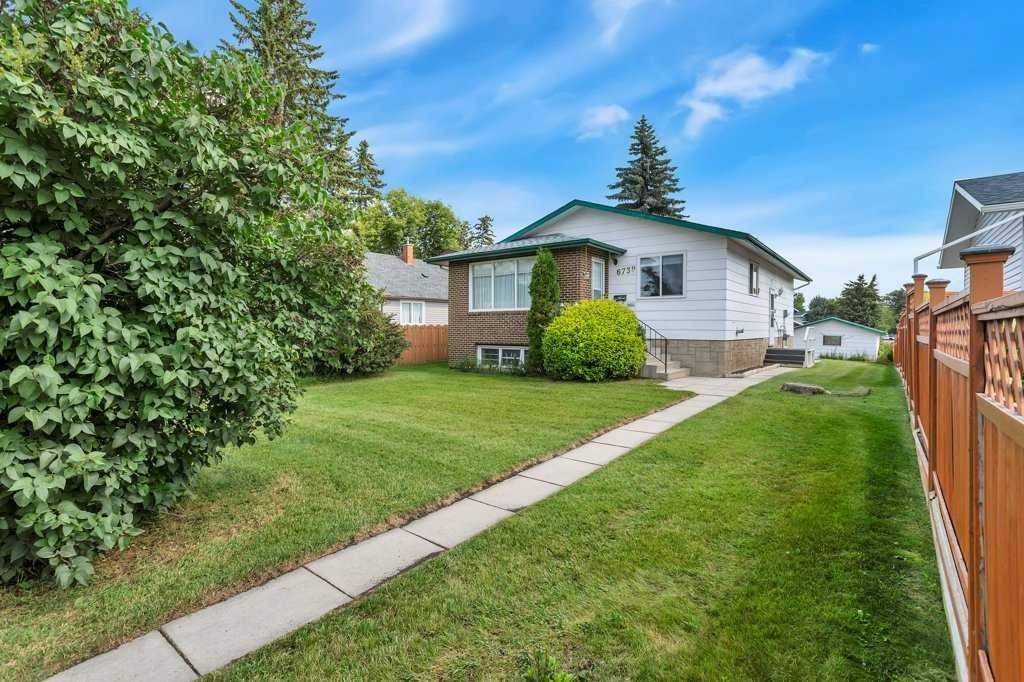 6739 59Th Avenue, Red Deer, AB - Outdoor