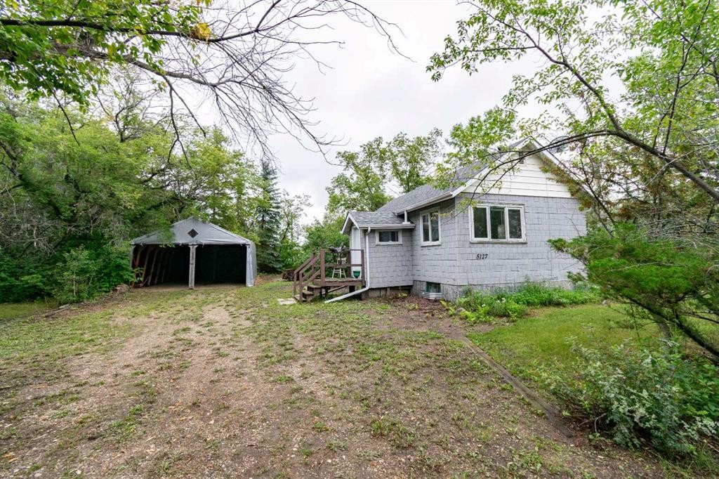 5127 50 Street, Mirror, AB - Outdoor