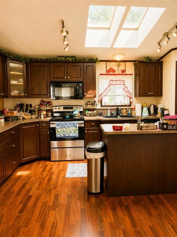 4439 Park Crescent, Coronation, AB - Indoor Photo Showing Kitchen