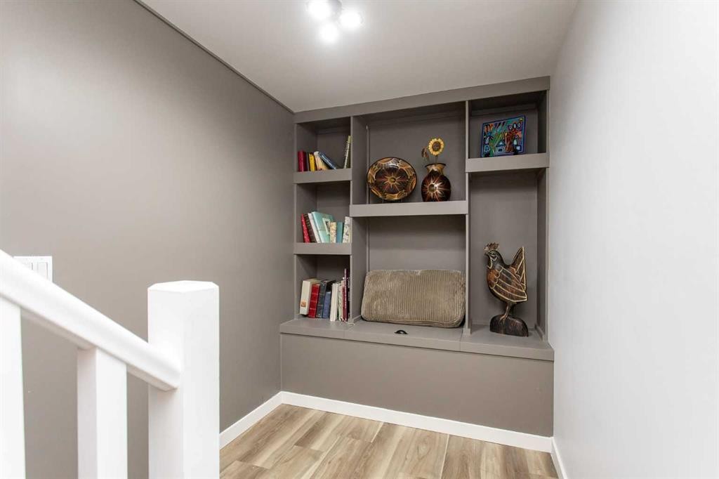 5 Tallman Close, Red Deer, AB - Indoor Photo Showing Other Room