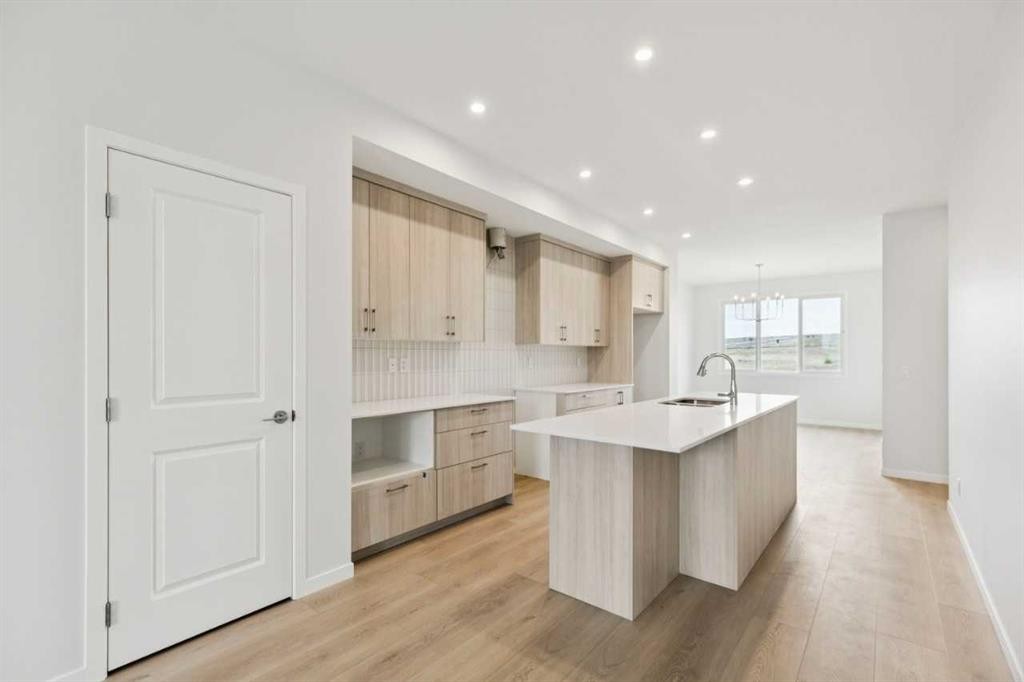 65 Aquila Terrace Nw, Calgary, AB - Indoor Photo Showing Kitchen With Upgraded Kitchen