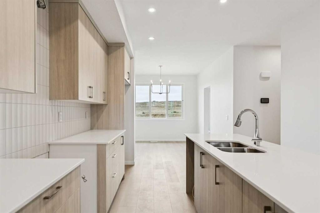 65 Aquila Terrace Nw, Calgary, AB - Indoor