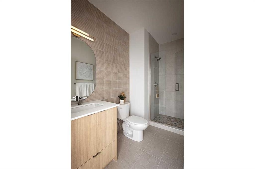 59 Annette Green Nw, Calgary, AB - Indoor Photo Showing Bathroom