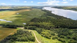 19515 TWP RD 452 Rural Camrose County, AB T4V 2M9