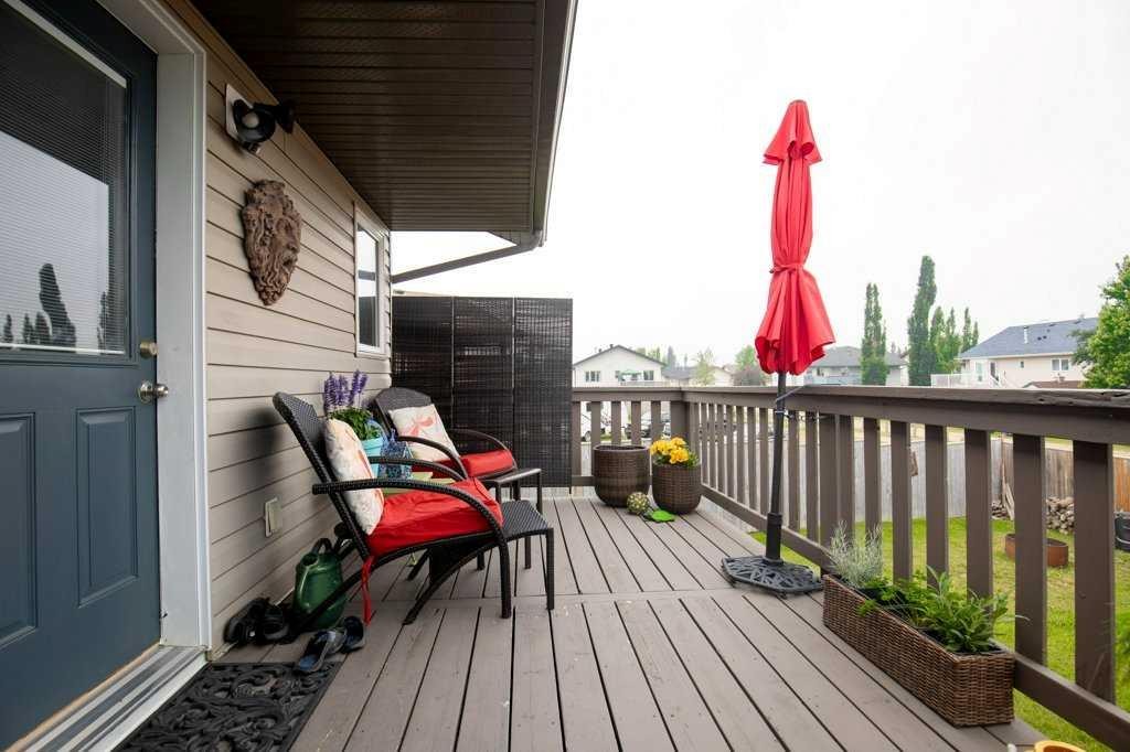 10 Hansen Close, Sylvan Lake, AB - Outdoor With Deck Patio Veranda With Exterior