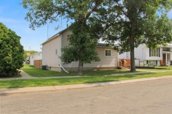 5129 51 Street Daysland, AB T0B 1A0