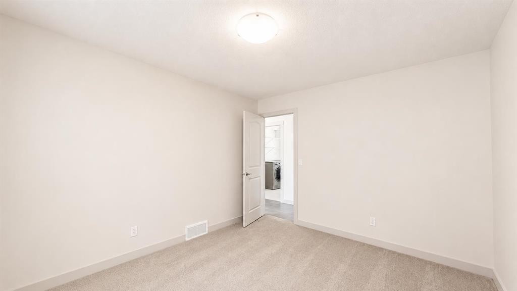 78 Cranarch View Se, Calgary, AB - Indoor Photo Showing Other Room
