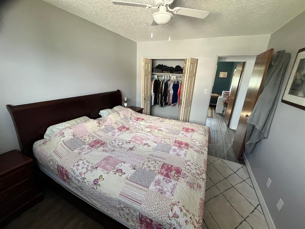 5512 45 Avenue, Drayton Valley, AB - Indoor Photo Showing Bedroom