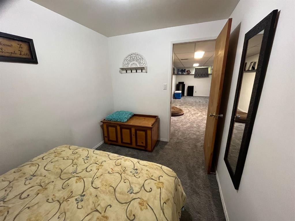 5512 45 Avenue, Drayton Valley, AB - Indoor Photo Showing Bedroom
