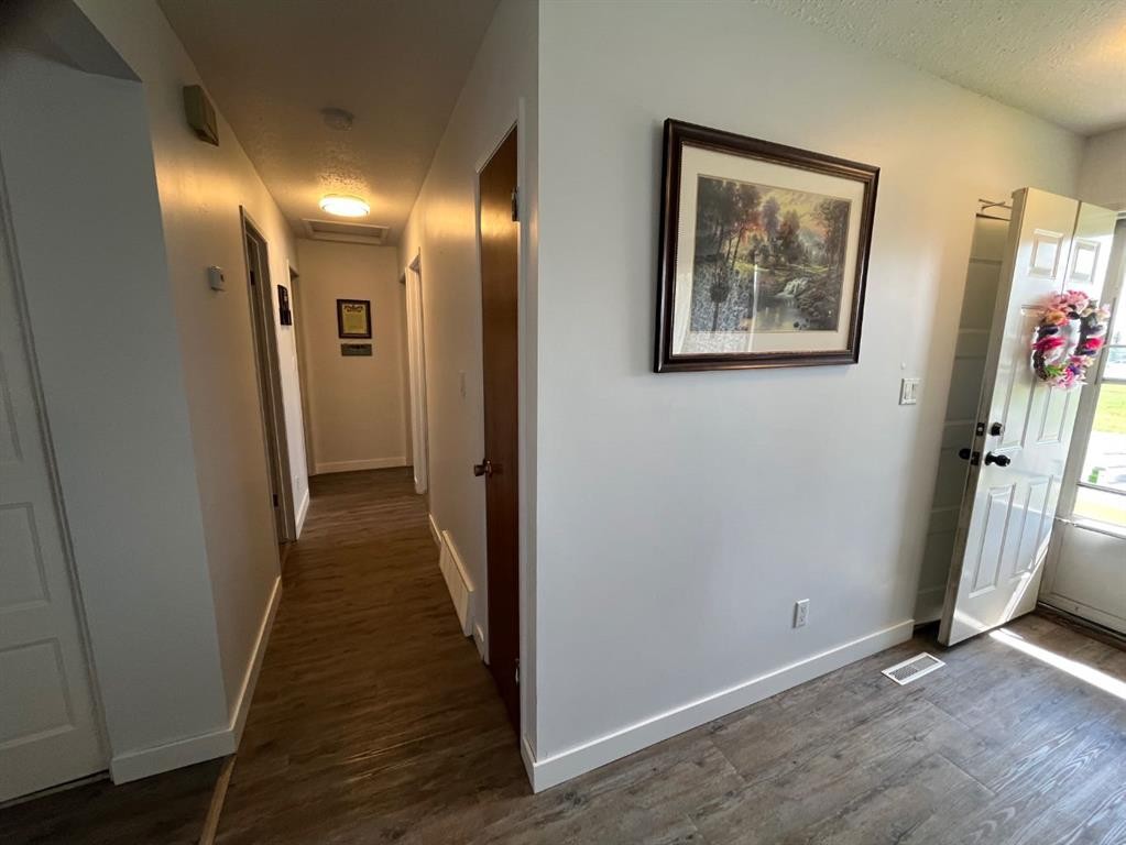 5512 45 Avenue, Drayton Valley, AB - Indoor Photo Showing Other Room