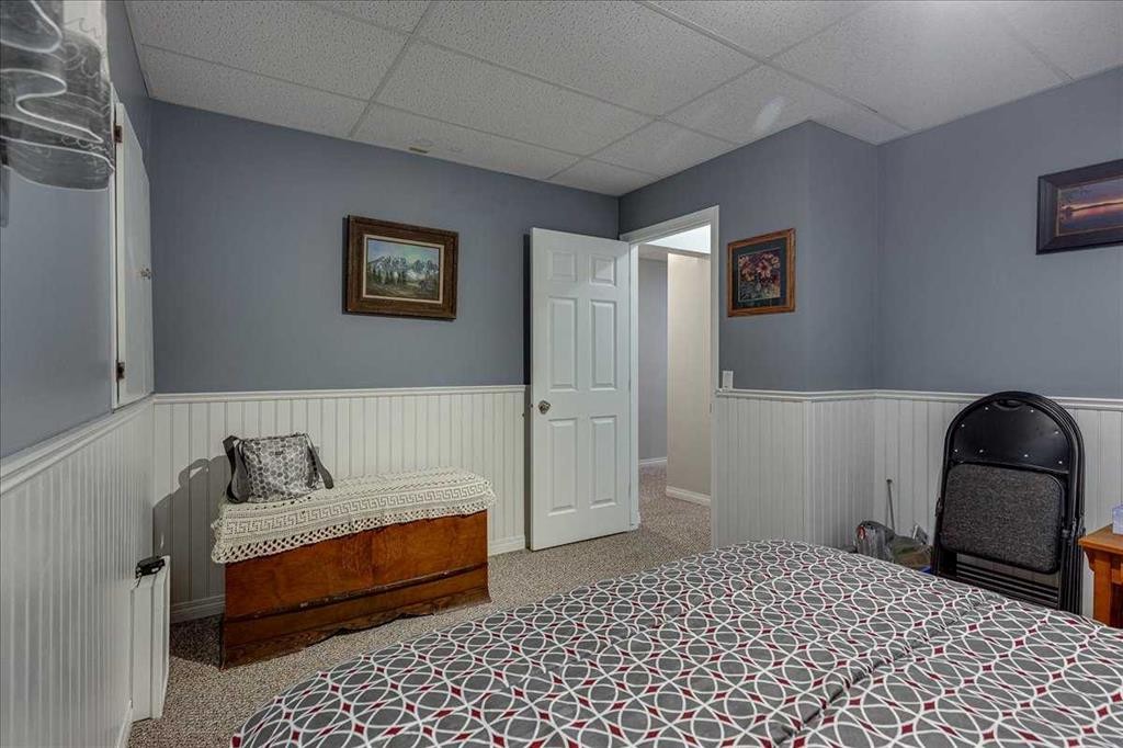 11 West Heights Drive, Didsbury, AB - Indoor