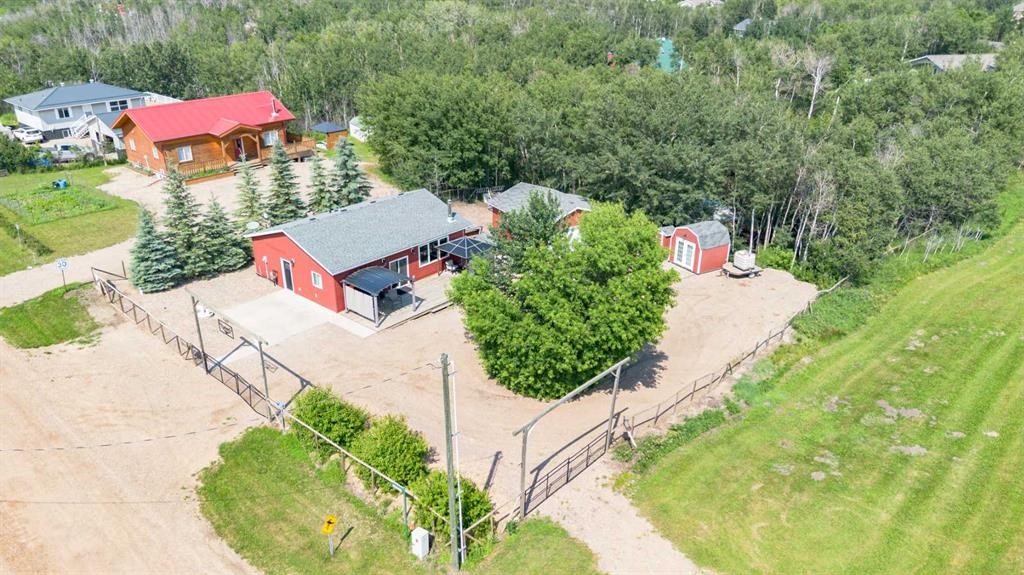 10 Destini Drive, White Sands, AB - Outdoor