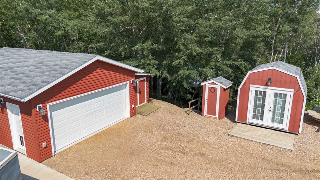 10 Destini Drive, White Sands, AB - Outdoor