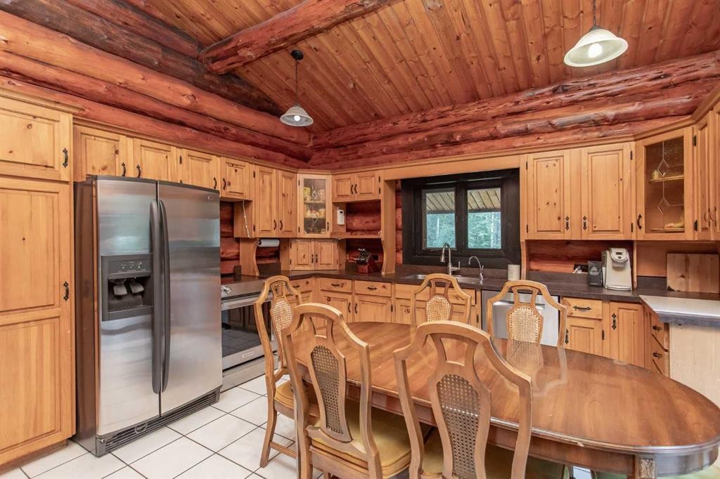 34470 Range Road 20, Rural Red Deer County, AB - Indoor