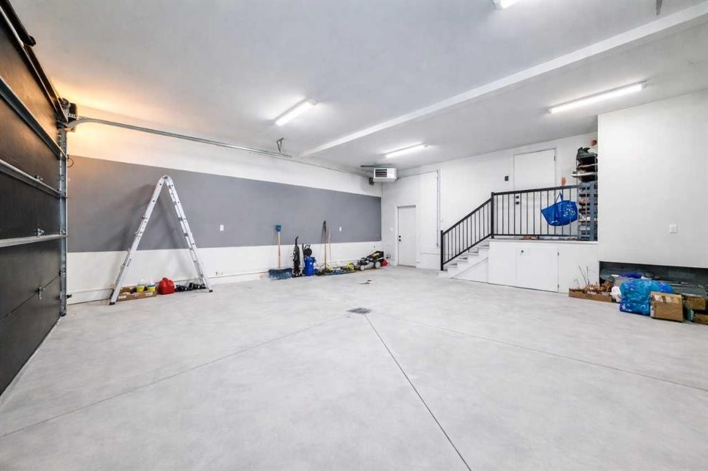 153 Emerald Drive, Red Deer, AB - Indoor Photo Showing Garage